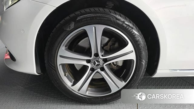 Mercedes-Benz E-Class W213 id 4543266 из Кореи 28