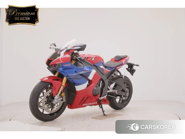 Проданный Honda CBR1000RR-R FIREBLADE SP 2021 из Японии, фото 3