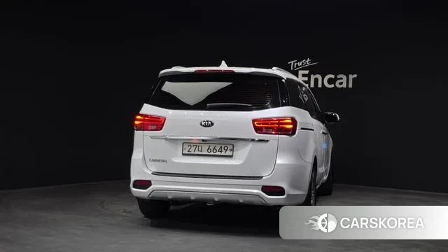 Kia The New Carnival id 3552788 из Кореи 14