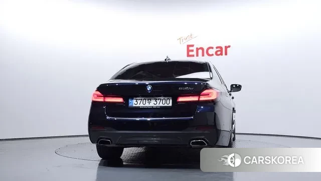 BMW 5 Series (G30) id 3443781 из Кореи 14