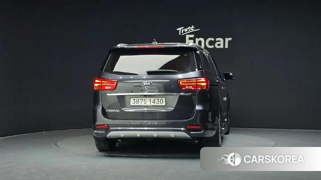 Kia The New Carnival id 3834006 из Кореи 14