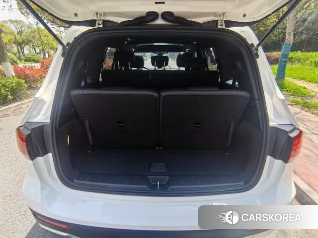 Mercedes-Benz GLB 2022 Белый из Китая, фото 4