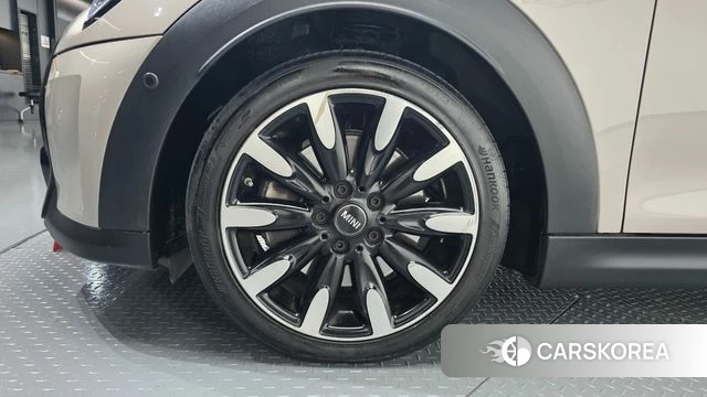 Mini Cooper S id 4534384 из Кореи 25
