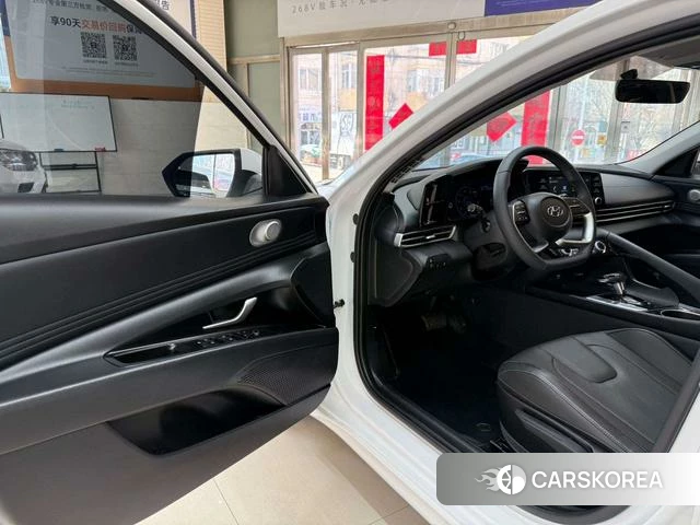 Hyundai Elantra id 4335803 из Китая 17