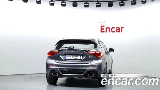 Infiniti Q30 id 2247070 из Кореи 14