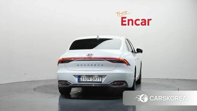 Hyundai The New Grandeur IG Hybrid id 4475785 из Кореи 24