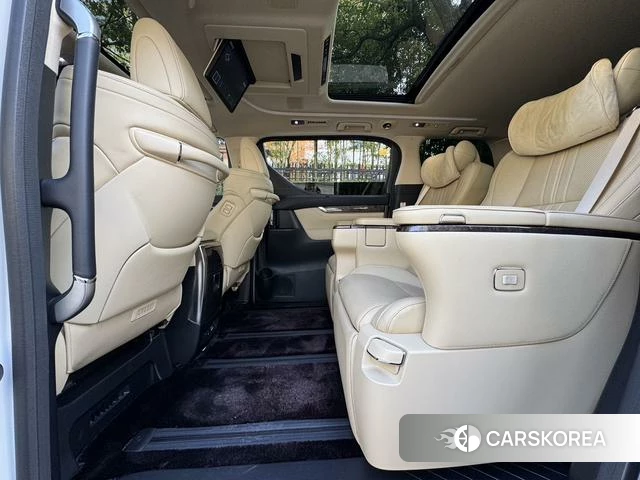 Toyota Elfa id 4393895 из Китая 11