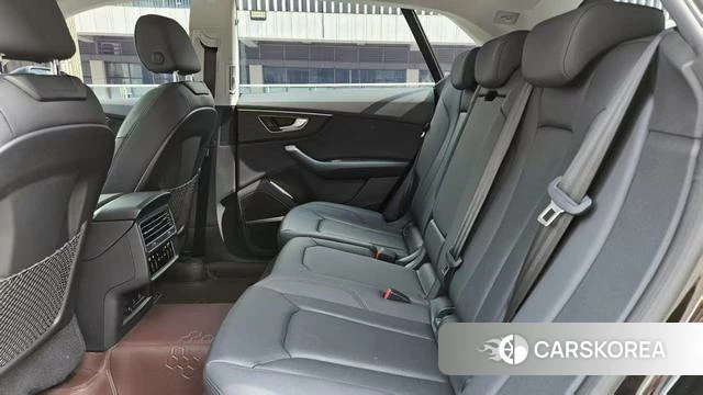 Audi Q8 2023 Черный из Китая, фото 4