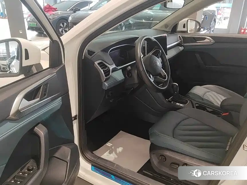 Volkswagen Tharu 2023 Белый из Китая, фото 4