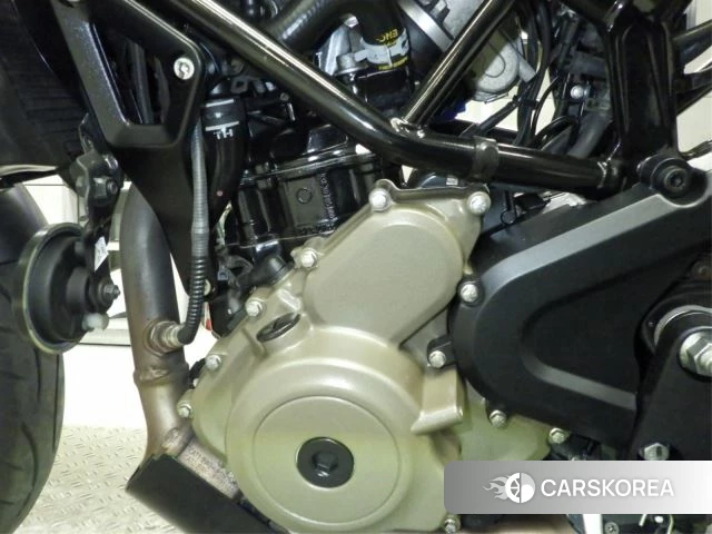 Engine photo