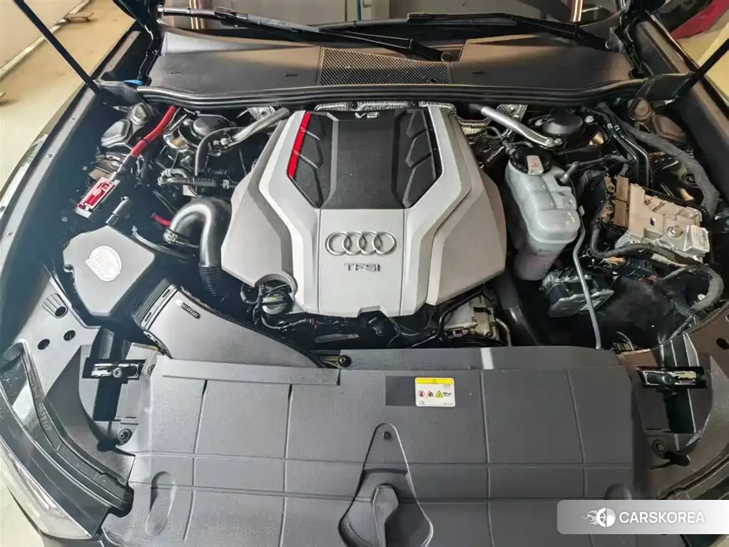 Audi A6L id 4622509 из Китая 22
