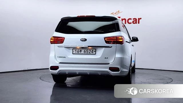 Kia The New Carnival id 4357011 из Кореи 25