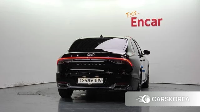 Hyundai The New Grandeur IG id 4785207 из Кореи 27