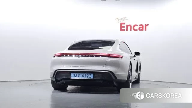 Porsche Taycan id 3389594 из Кореи 14