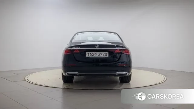 Mercedes-Benz E-Class W214 id 2857585 из Кореи 14