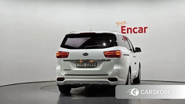 Kia The New Carnival id 3429150 из Кореи 14