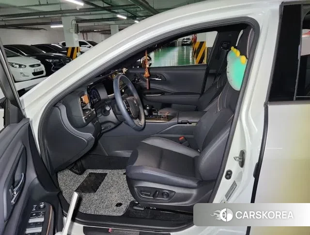 Toyota Crown Crossover 2023 Белый из Кореи, фото 5