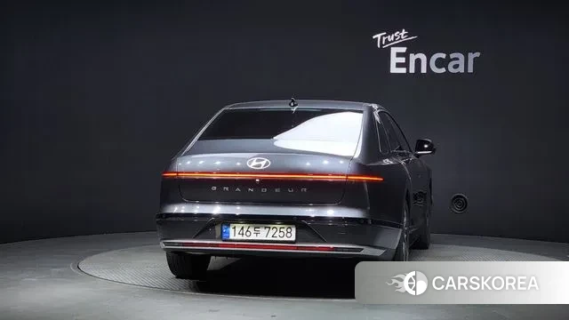 Hyundai Grandeur (GN7) id 3201260 из Кореи 14