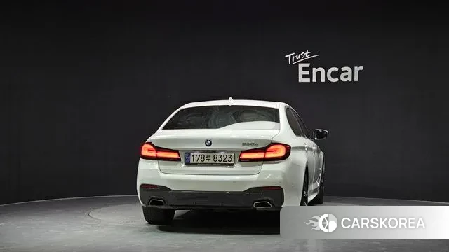 BMW 5 Series (G30) id 3504184 из Кореи 14