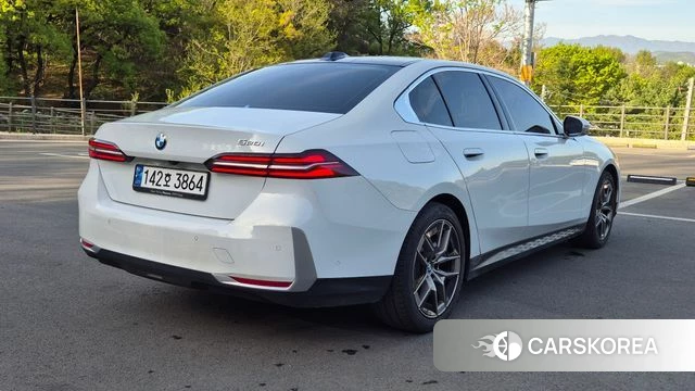 BMW 5 Series (G60) id 3952973 из Кореи 12