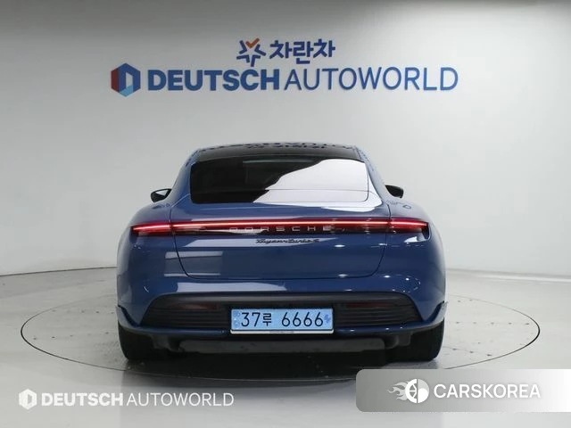 Porsche Taycan id 4529862 из Кореи 14