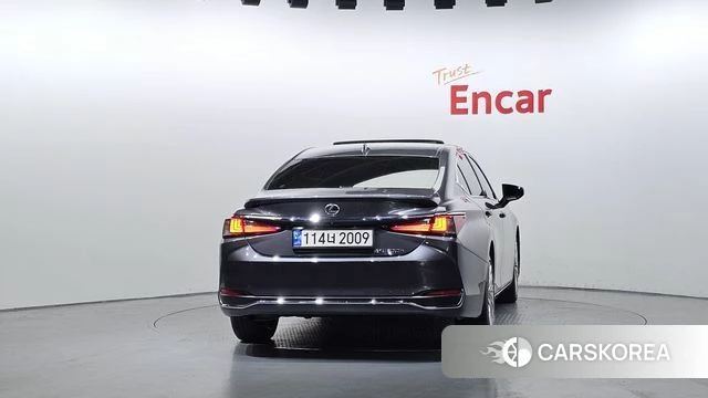Lexus ES300h 7th generation id 4303063 из Кореи 14
