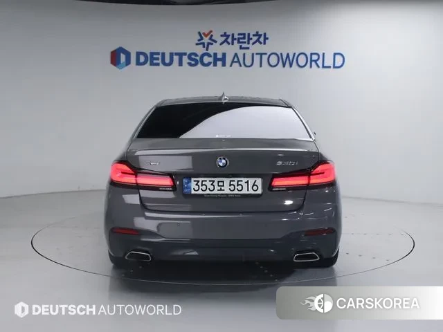 BMW 5 Series (G30) id 3788405 из Кореи 14