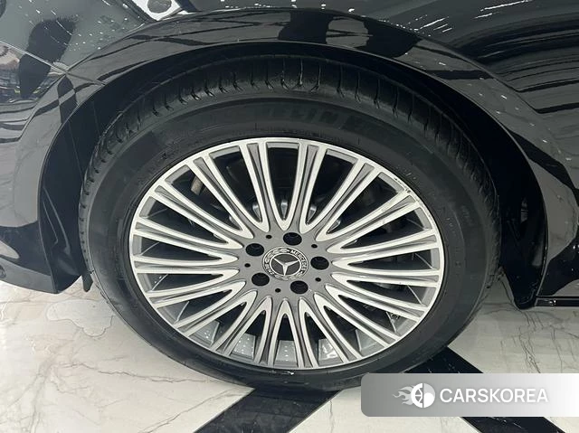 Mercedes-Benz E-class id 4271698 из Китая 11