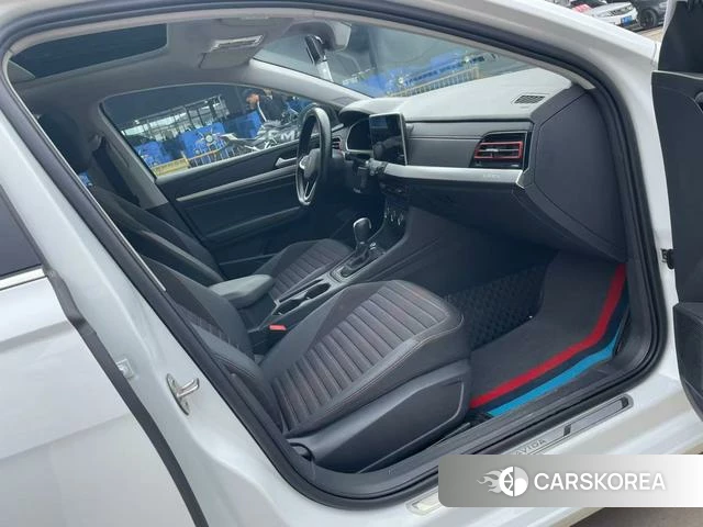 Volkswagen Lavida 2023 Белый из Китая, фото 4