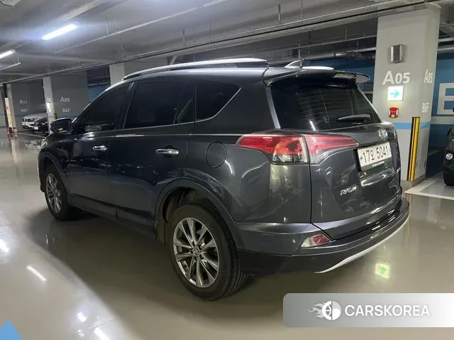 Toyota RAV4 id 3541514 из Кореи 14