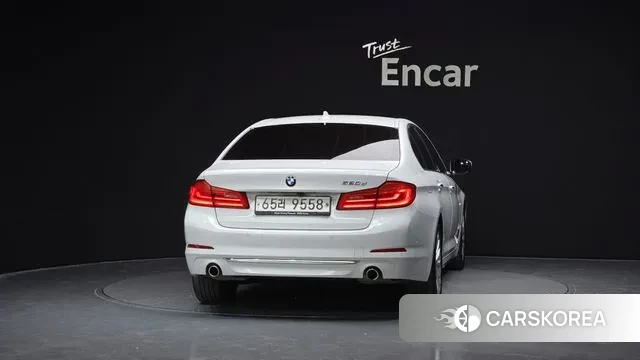 BMW 5 Series (G30) id 3536378 из Кореи 14