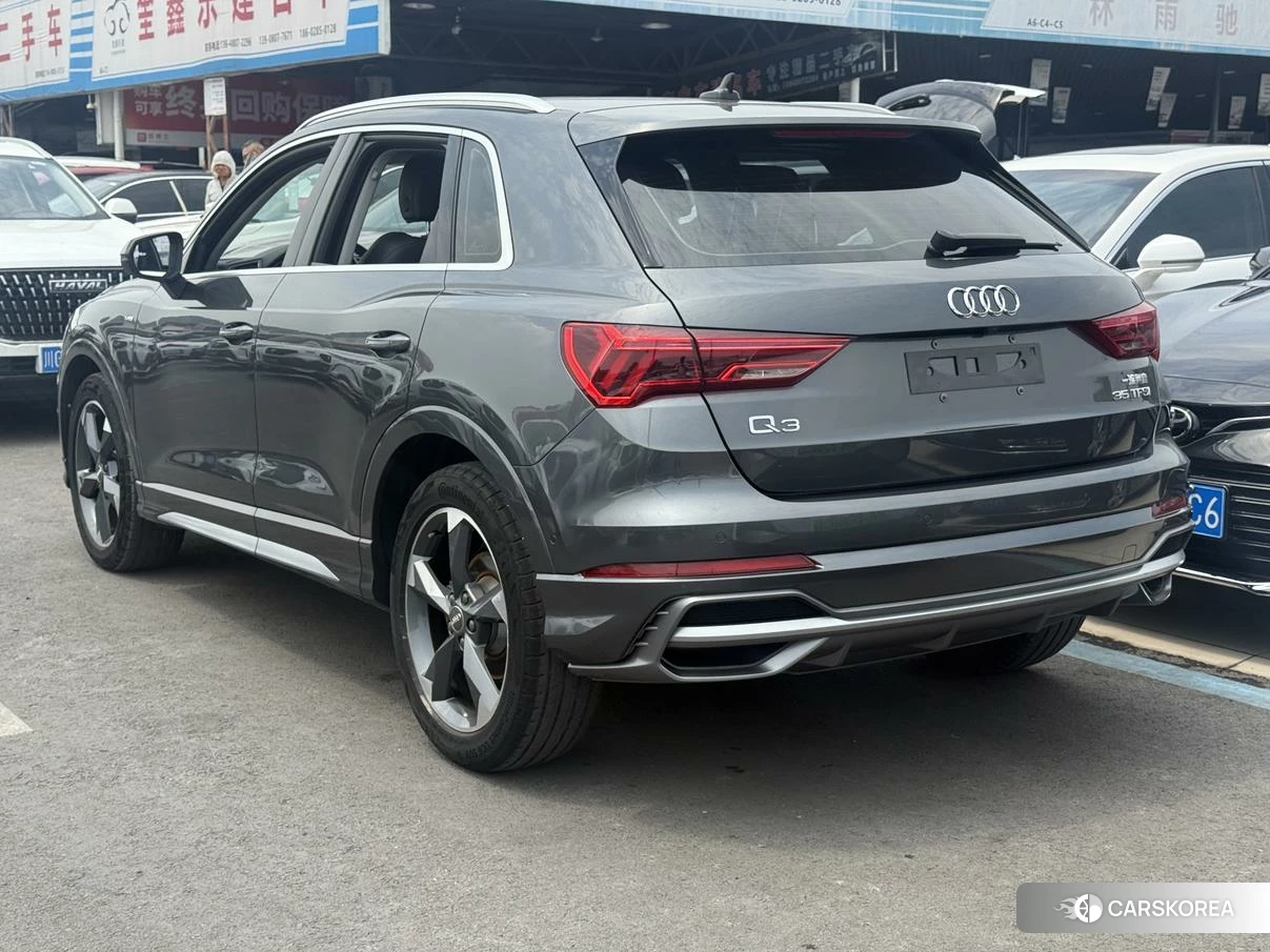 Audi Q3 2020 Темно-серый из Китая, фото 4