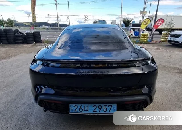 Porsche Taycan id 3273557 из Кореи 14