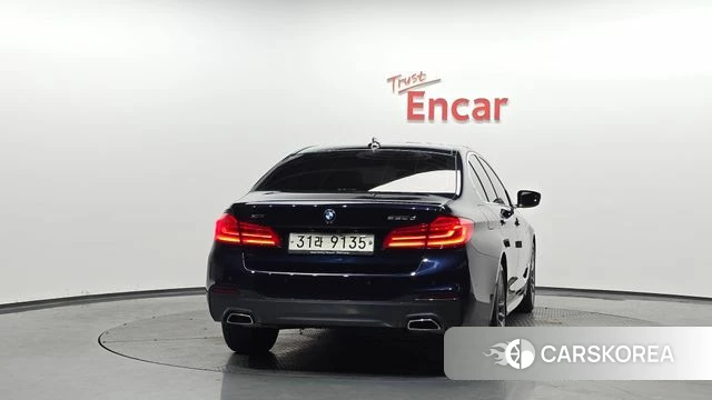 BMW 5 Series (G30) id 3873951 из Кореи 14