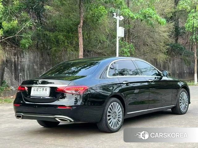 Mercedes-Benz E-class 2022 Черный из Китая, фото 4