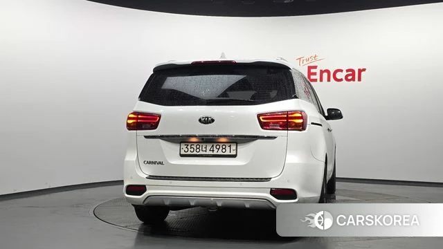 Kia The New Carnival id 4615097 из Кореи 14