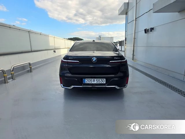 BMW 7 Series (G70) id 4879414 из Кореи 14