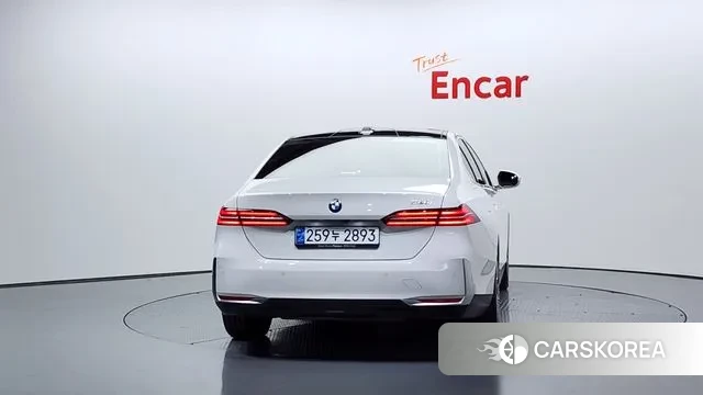 BMW 5 Series (G60) id 3555234 из Кореи 14