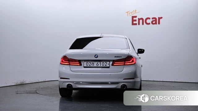 BMW 5 Series (G30) id 3924869 из Кореи 14