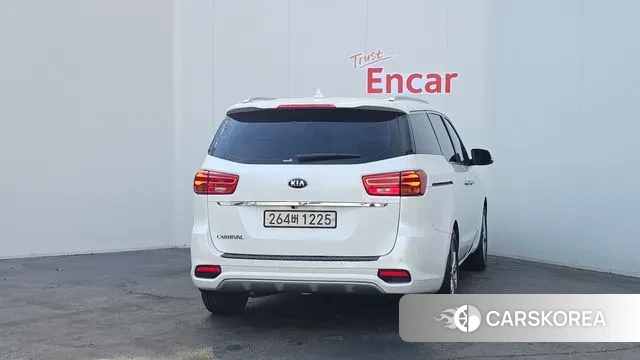 Kia The New Carnival id 3723050 из Кореи 14