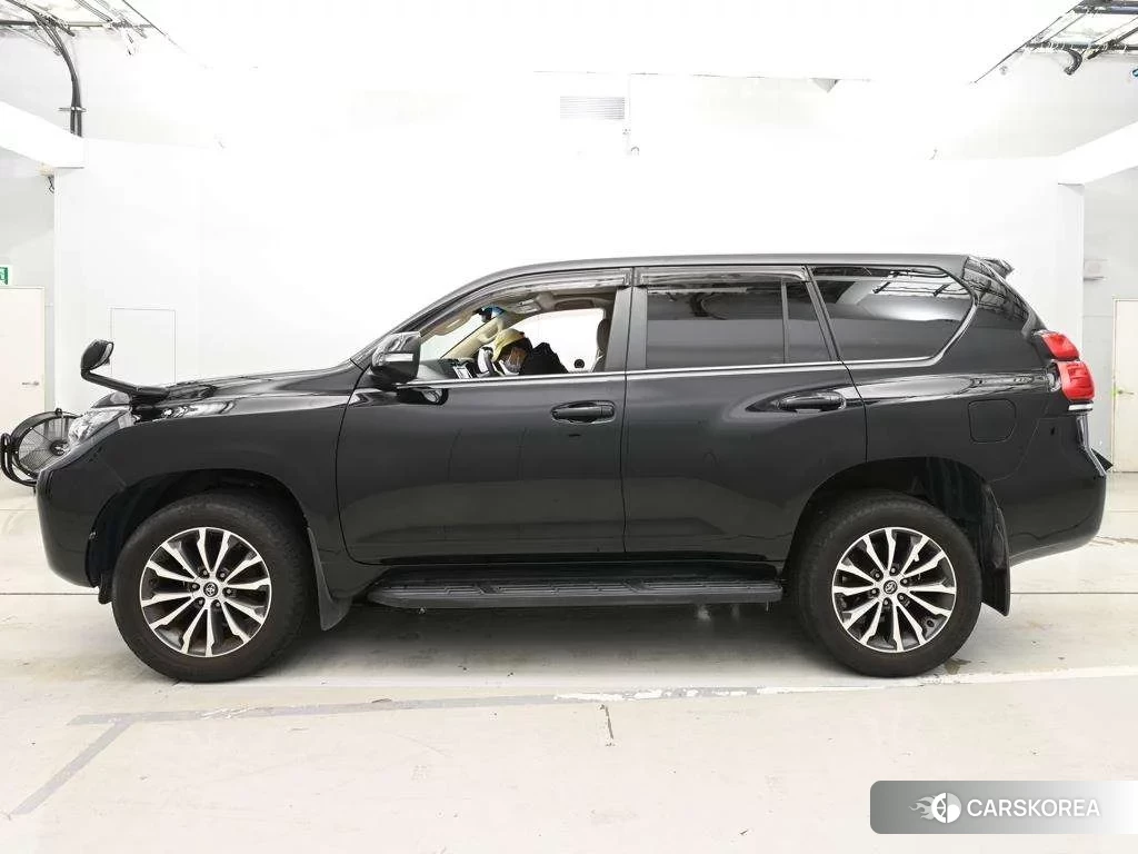 Toyota Land Cruiser Prado 2018 из Японии, фото 4
