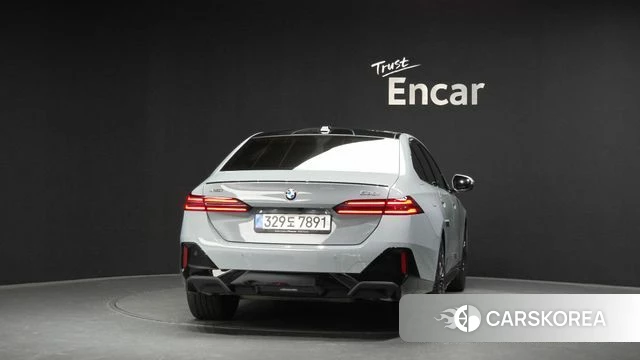 BMW 5 Series (G60) id 4387750 из Кореи 29