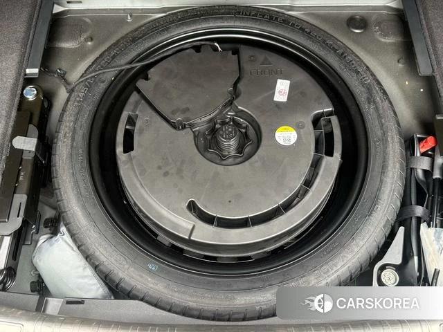 Audi A6L id 4274639 из Китая 15