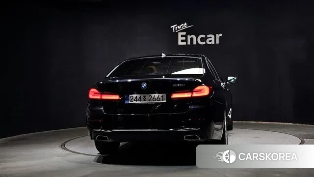 BMW 5 Series (G30) id 3022331 из Кореи 14