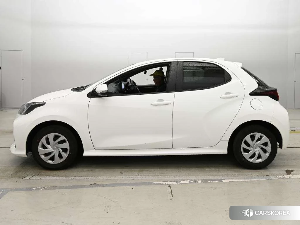 Toyota Yaris 2022 из Японии, фото 4
