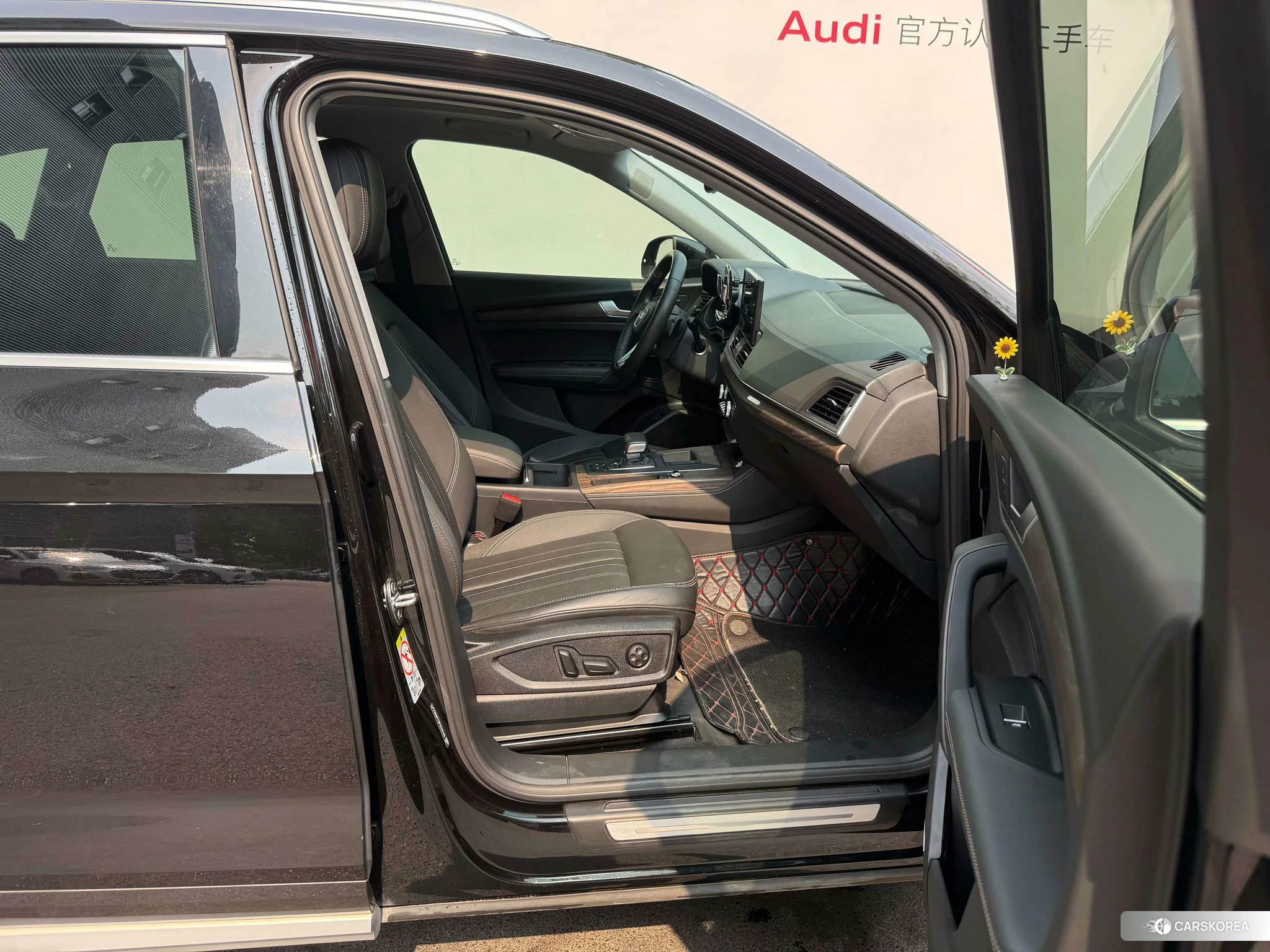 Audi Q5L id 4440952 из Китая 17
