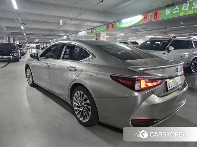Lexus ES300h 7th generation 2021 Песочный из Кореи, фото 4