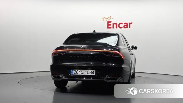 Hyundai The New Grandeur IG id 4202652 из Кореи 28