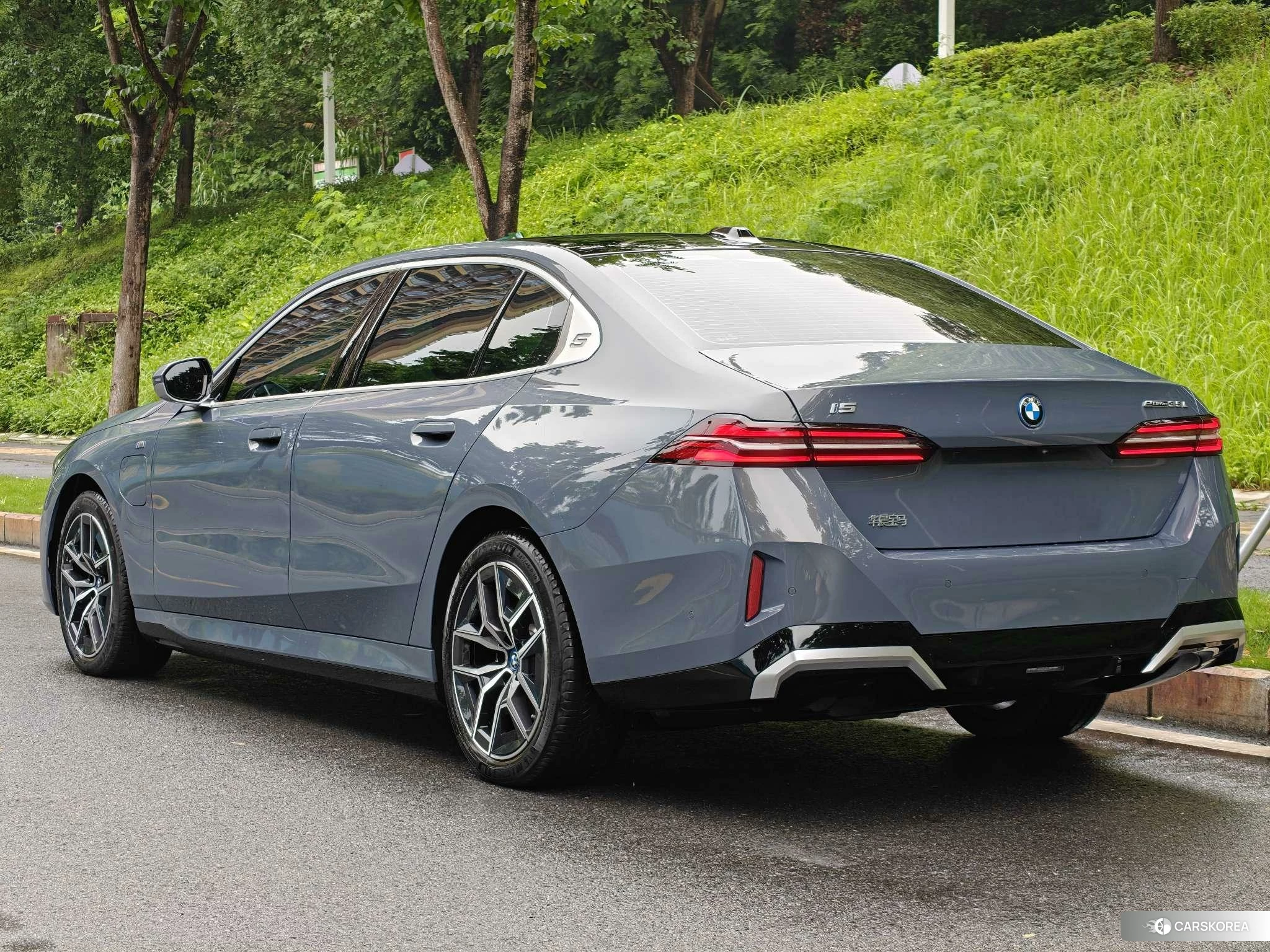 BMW i5 id 4419560 из Китая 34