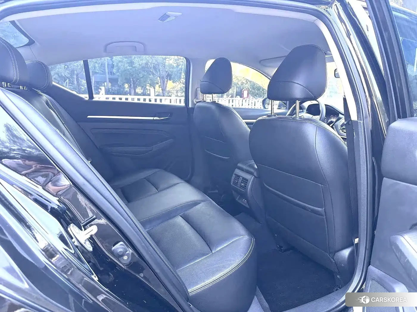 Nissan Altima 2022 Черный из Китая, фото 4